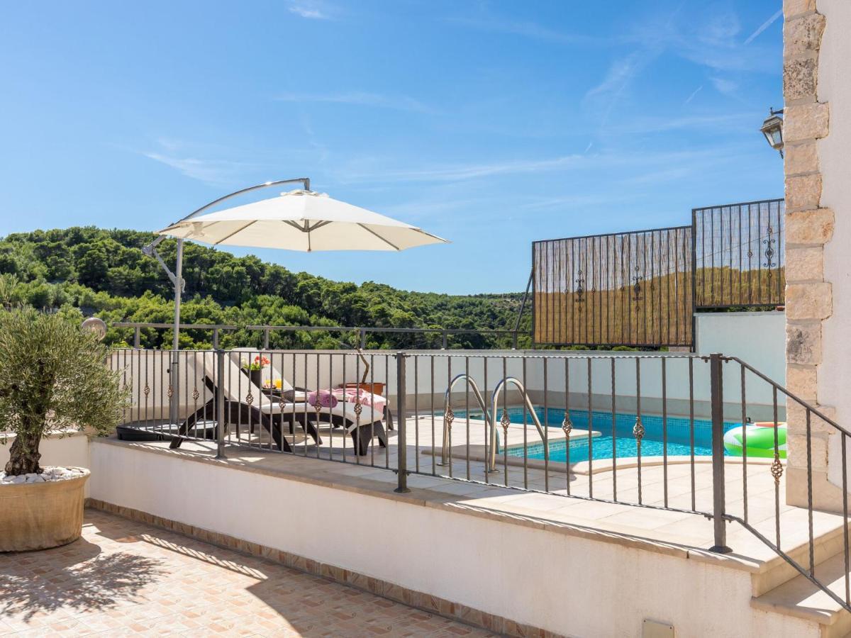 Luxurious Villa In Selca With Pool Luaran gambar