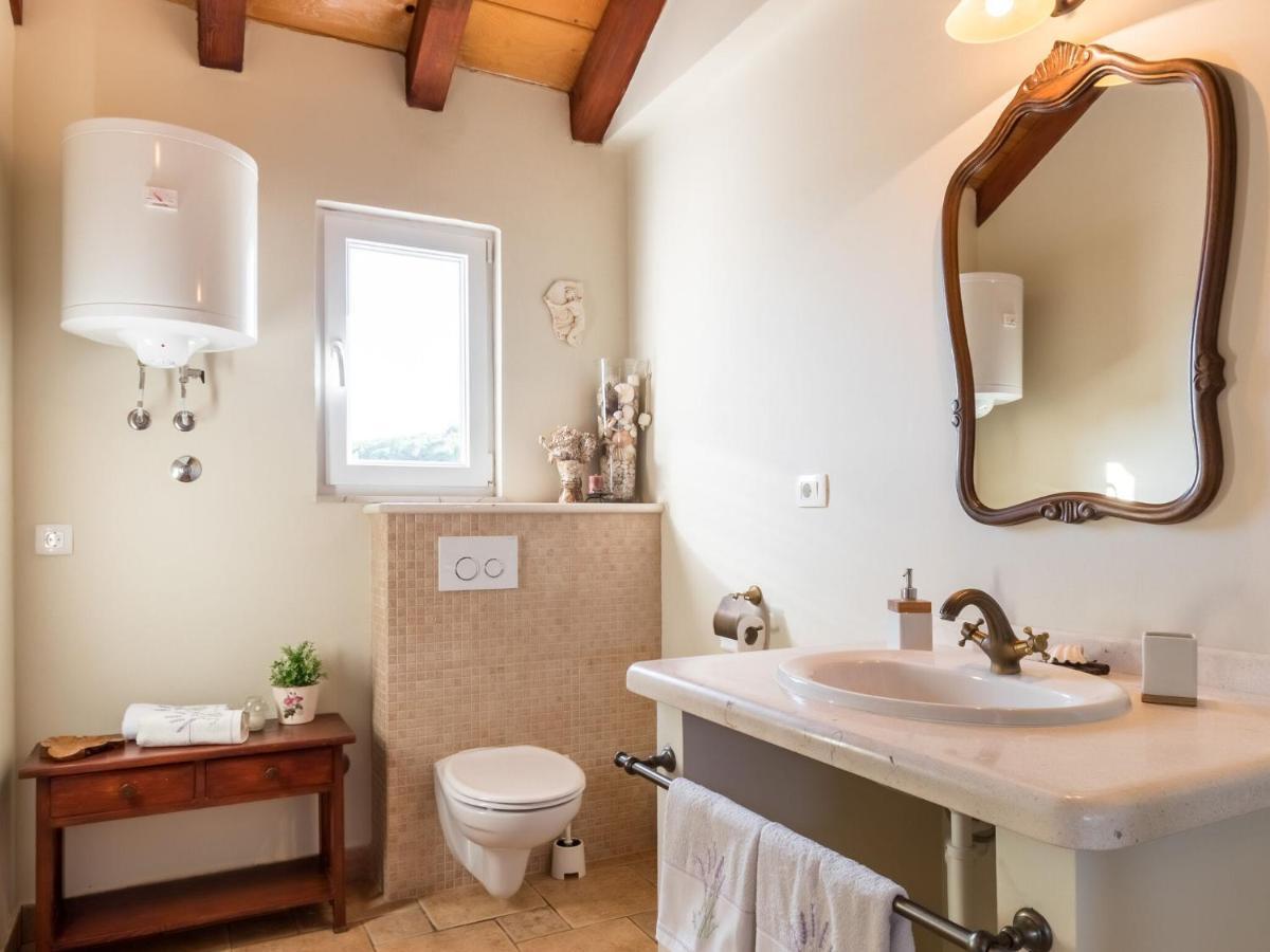 Luxurious Villa In Selca With Pool Luaran gambar